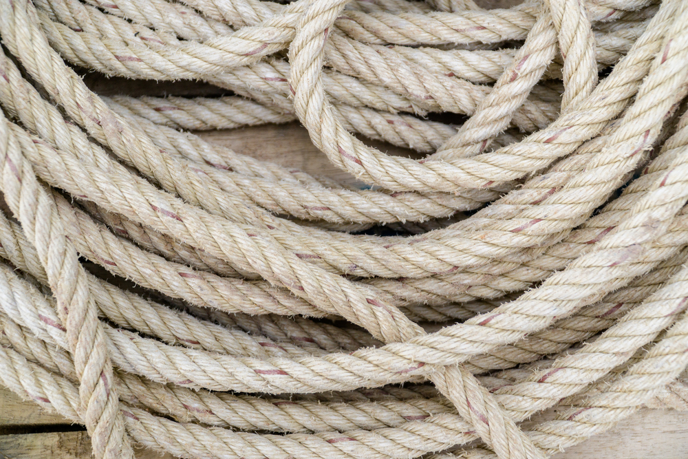 The Difference between Synthetic And Flax Hemp Rope - Ropes Direct