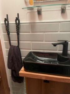 Towel rail made from rope