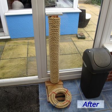 Cat scratch post using 20mm sisal rope