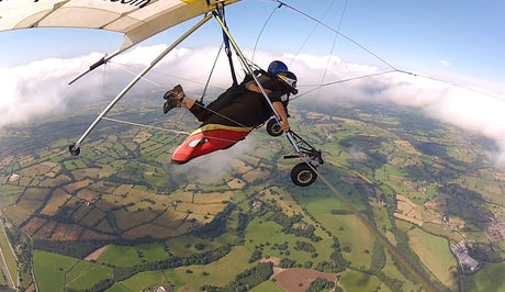 hang glider towed up using hollowbraid polyethylene rope from RopesDirect