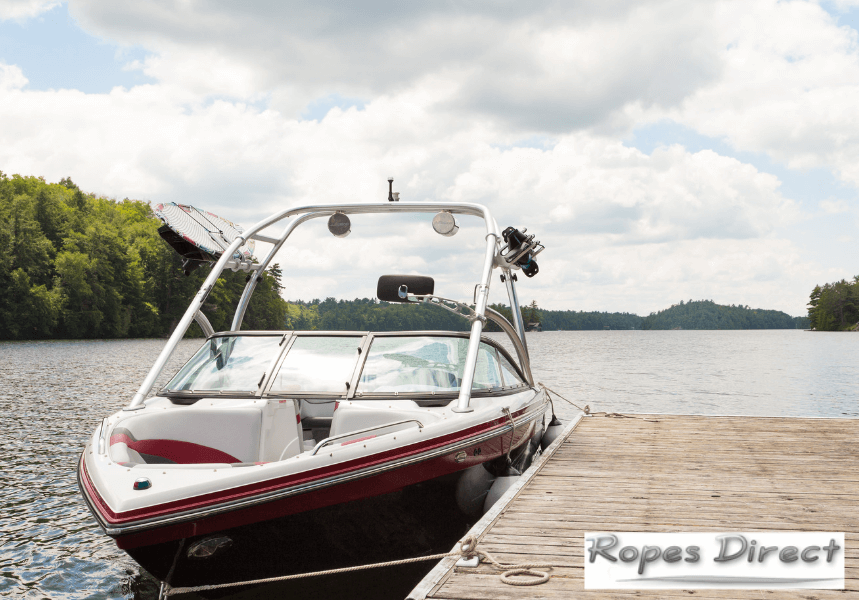 a boat that has used the correct mooring ropes