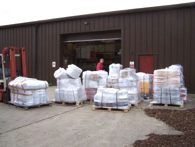 Unloading rope shipment