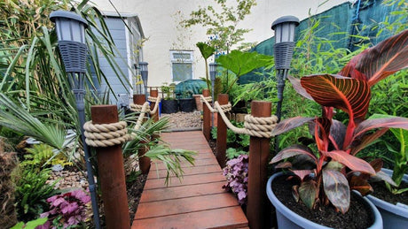 Synthetic Hemp rope from RopesDirect used as a rope handle on decking